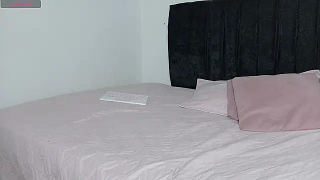 XXX chat uživo modela Natashaparker__