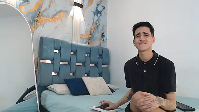 HEART_OF_MILAMBER Live XXX Chat