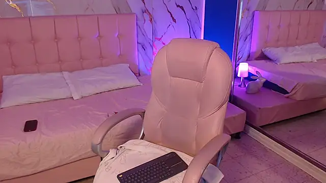 Czat XXX na żywo – Red_kytty6