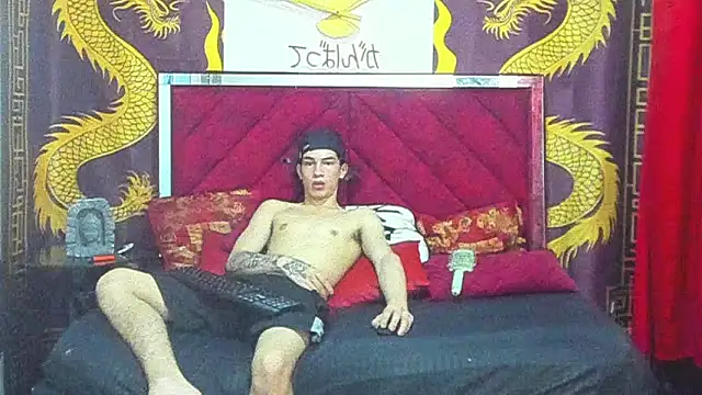 Pride_couple webcam show