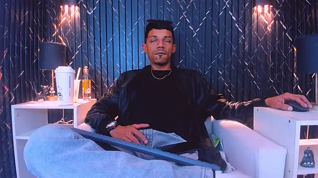 Živý XXX chat Gregory_Sforza