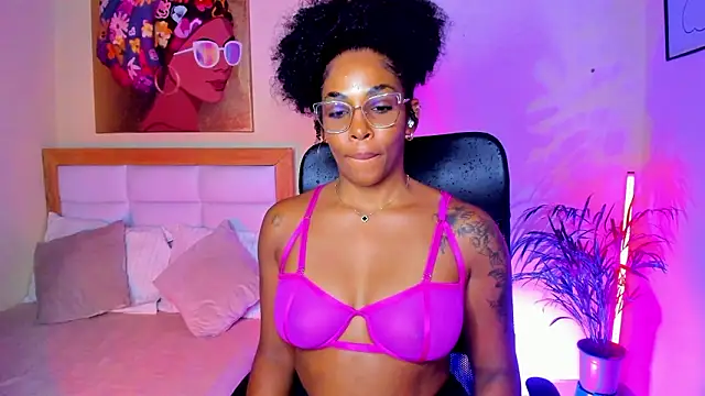 AitanaBrown_: απευθείας συνομιλία ΧΧΧ