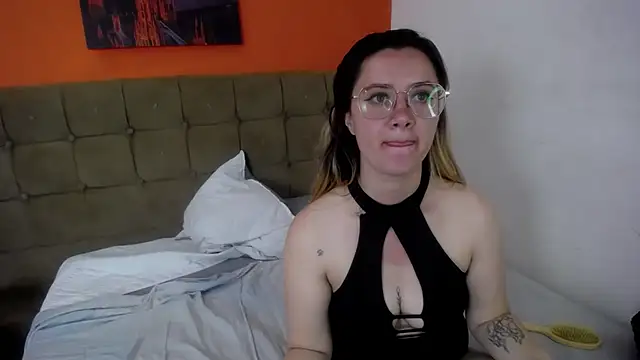 Alaiia___ live XXX chat