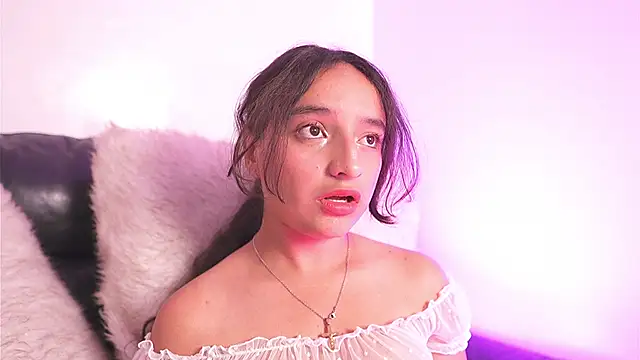 Živý XXX chat emily_jonexs_