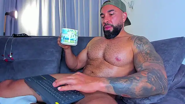 Вебкам-шоу roman_muscle