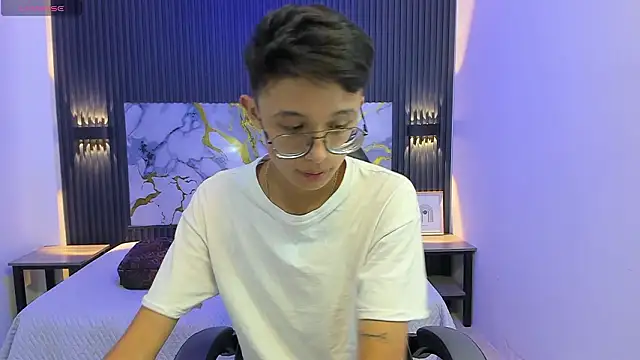 SantiagoRusso18 라이브 XXX 채팅