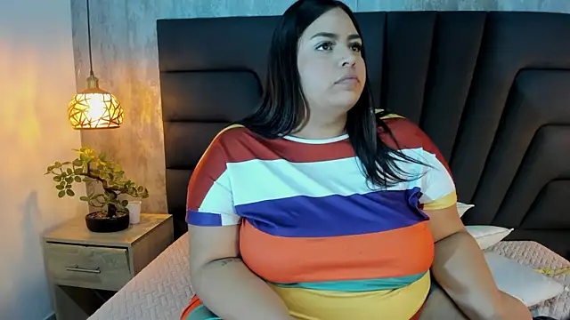 Онлайн чат XXX Maya_curvy