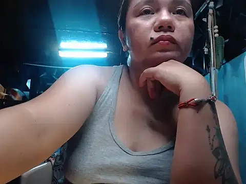 ambersmile Adlı Modelin Canlı XXX Sohbeti