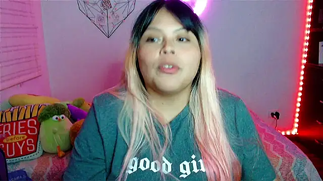 แชท XXX สดของ EllieMoonX