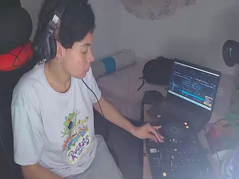 shayna_cute: онлайн-секс-чат