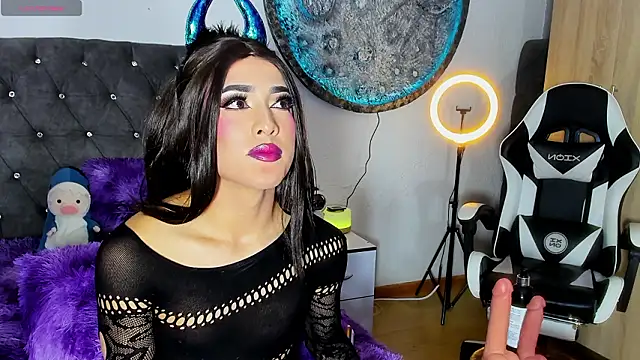 Katherine_Rose Adlı Modelin Web Kamerası Şovu