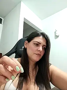 Chat +18 de Mia_Hampton ao vivo