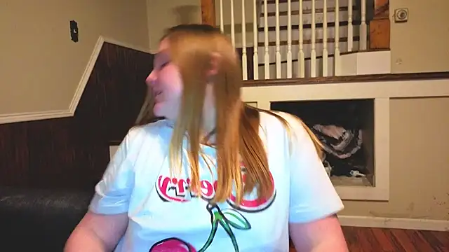 PhatAssBlond's Webcam Show