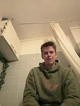 Toyjungee webkamerás műsora