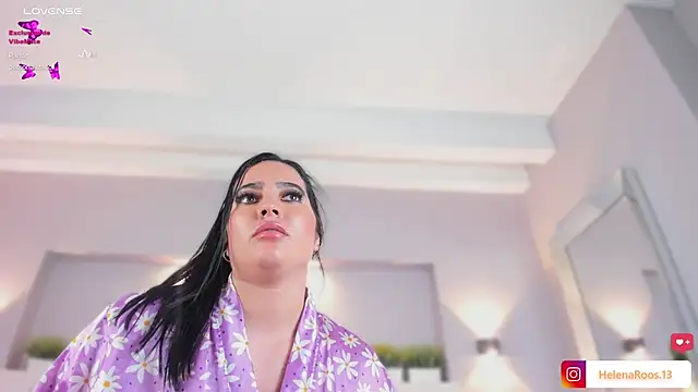 HelenaRoos' Live XXX Chat