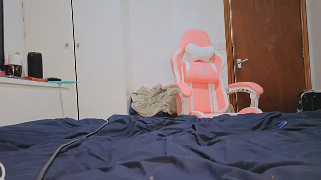 دردشة ENGLISHEMILY_69 الجنسية المباشرة