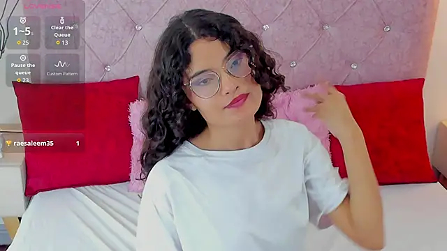 دردشة MirandaLawrens_ الجنسية المباشرة