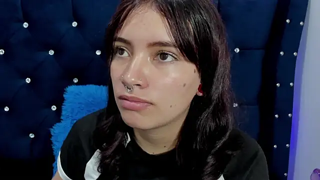 Chatroom XXX en direct de nahomy_glow