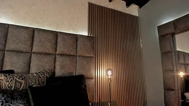 BrigitteVons' Live XXX Chat