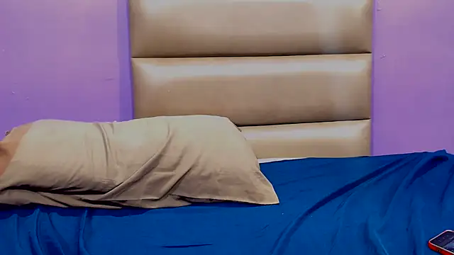 DARKGIANTMELANIN live XXX chat