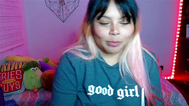 EllieMoonX élő XXX-chatje