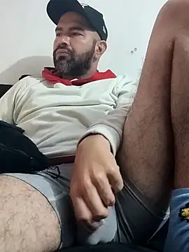 hairyandbigmann Live XXX-chat