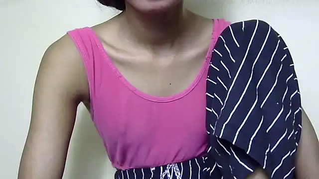 Chat XXX en directo de Anu_tiny