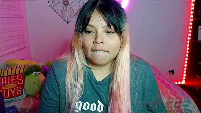 EllieMoonX Live XXX-Chat