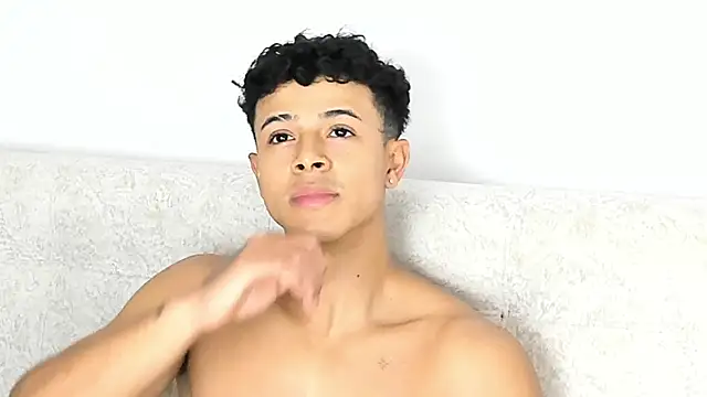 _Alex_Colton Live XXX-chat