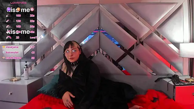 Ravenna666_ Live XXX Chat