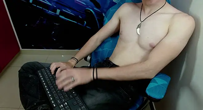 Онлайн чат XXX Anthony_Rays