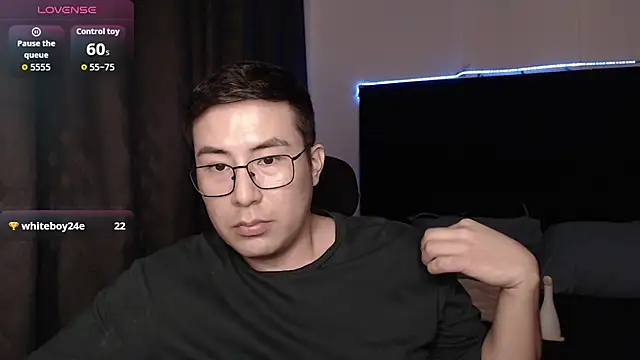 andrewmhilton_のウェブカメラショー