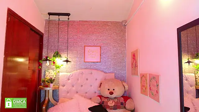 Онлайн чат XXX REDHOTTER_