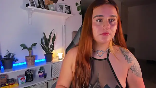 Chatroom XXX en direct de evy_orange1