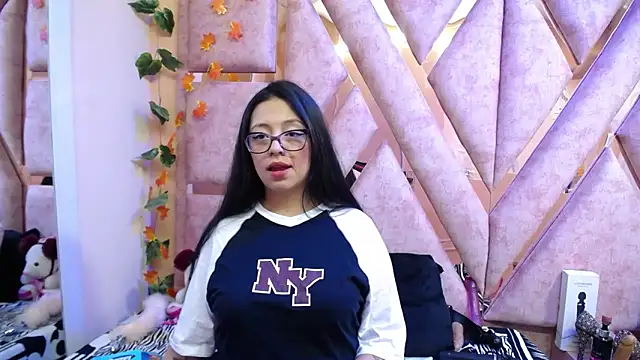 slut_anal_ Adlı Modelin Canlı XXX Sohbeti