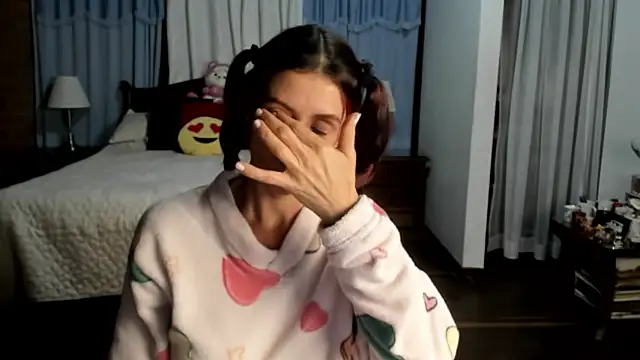 Charlotte-WillsonのライブXXXチャット