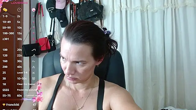 Scarlett_3X Chat XXX in diretta