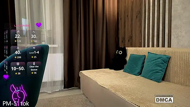 Holl1Would Live XXX-chat