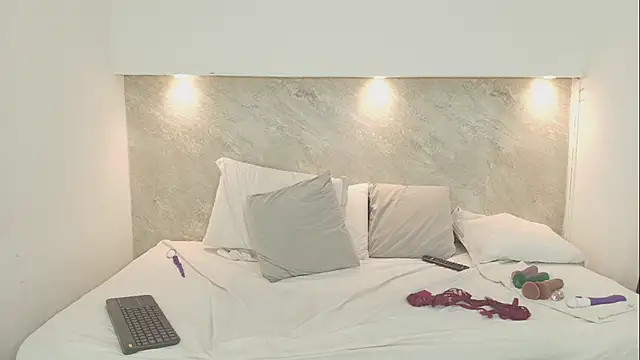 Emmy_lander1のライブXXXチャット