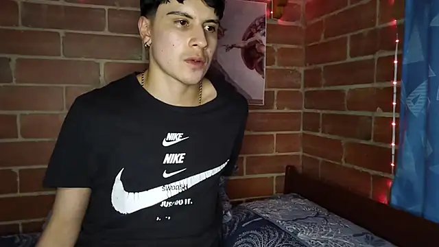 Živý XXX chat PaulDamico