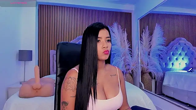 Chatroom XXX en direct de SelenaStonne