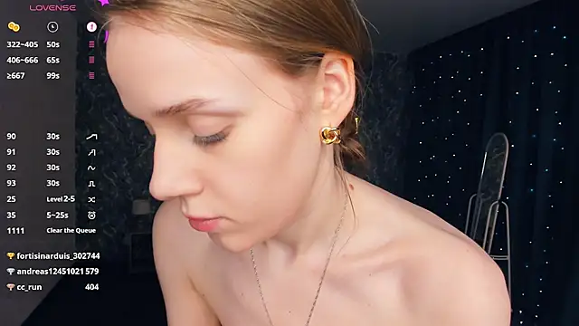 OdellaFrake 在線直播表演