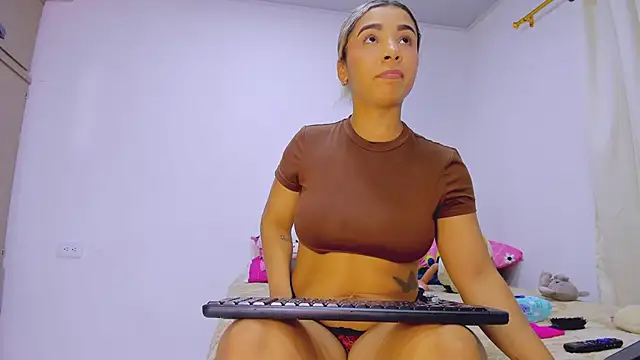 vennuss19: απευθείας συνομιλία ΧΧΧ