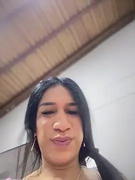 Chat +18 de Ashly_Miller ao vivo