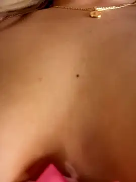 AngelBlushXXX webcam show