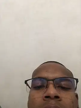 criss_zuri 即時 XXX 聊天