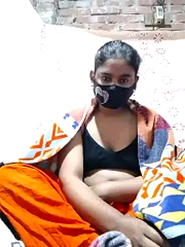 Hot_Sweeti 即時 XXX 聊天