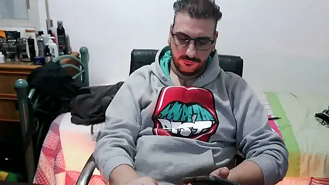 Italian_dark_desire Webcam show