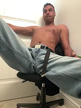 XXX chat uživo modela ZF-Athlete