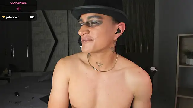 LiamDeep Chat XXX live